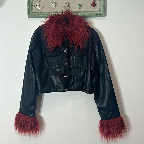 BRATZ Cropped faux leather jacket with rockstar red faux fire collar & cuffs xxl - Picture 1 of 12